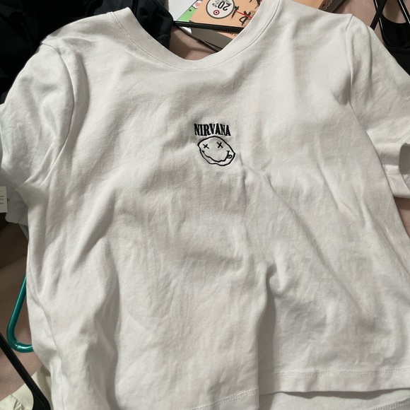 Nirvana crop - Picture 1 of 2